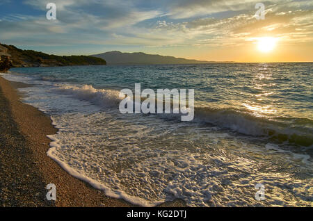 Tramonto, Mirror (Pasqyra) Beach, Saranda Foto Stock