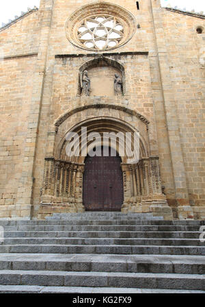 Porta della vecchia cattedrale, Cattedrale Vieja, Plasencia, provincia di Cáceres, Estremadura, Spagna Foto Stock