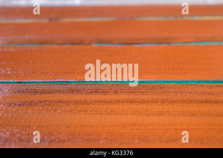 Il blu di tavole di legno dipinta di fresco in marrone. Foto Stock