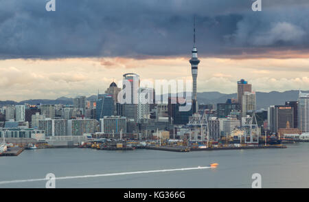 Auckland City come visto dal monte victoria in devonport, Nuova Zelanda Foto Stock