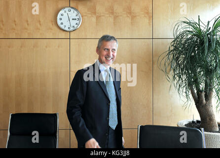 In arrivo condotta finanziaria competente chief executive Martin Wheatley fotografato presso i loro uffici di Canary Wharf. Foto di Michael Walter/Troika Foto Stock