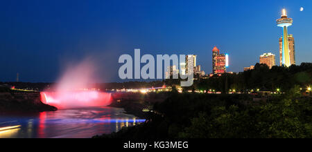 Cascate del Niagara skyline illuminata di notte, ontario, Canada Foto Stock