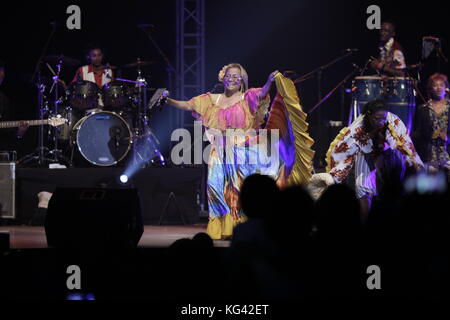 Il sega è di solito cantato in Creole (lingua madre di Mauriziani) Foto Stock