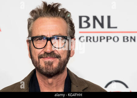 Roma, Italia. 5 Novembre, 2017. Roma, Italia. 04 Nov, 2017. Photocall del luogo con tutto il cast durante il XII Roma Film Fest Credito: Silvia Gerbino/Alamy Live News Credito: Silvia Gerbino/Alamy Live News Foto Stock