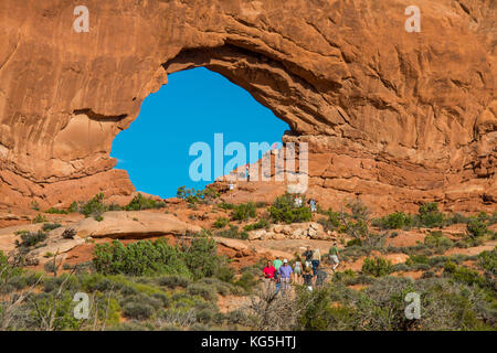 Finestra del nord Arch nel Parco Nazionale Arches, Utah, Stati Uniti d'America Foto Stock