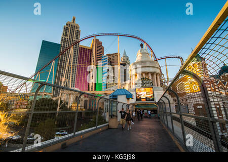 Passerella per il new york hotel in Las Vegas, Nevada, Stati Uniti d'America Foto Stock