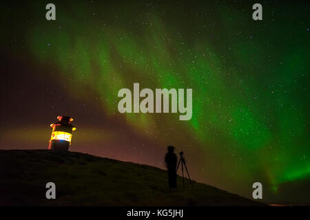 Fotografare l'aurora boreale, snaefellsnes peninsula, Islanda Foto Stock