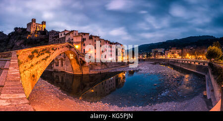 Dolceacqua, Ventimiglia, liguria, provincia di Imperia, Italia, Europa Foto Stock