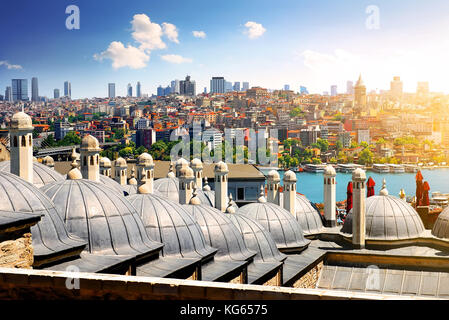 Le cupole della Moschea Suleymaniye e la città di Istanbul, Turchia Foto Stock