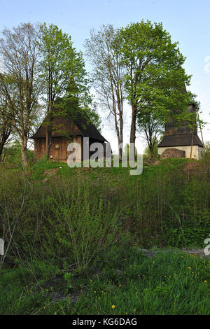 Legno, romano. chiesa cattolica, Rybnica Lesna, Polonia, Slesia, la molla esterna, dln, slask, Dolnoslaskie, architettura, vecchio, kosciol, legno, romano. Foto Stock