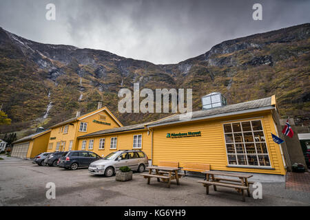 Flam, Norvegia - Ottobre 2017 : piccoli flamsbana museo ferroviario nella città flam Foto Stock