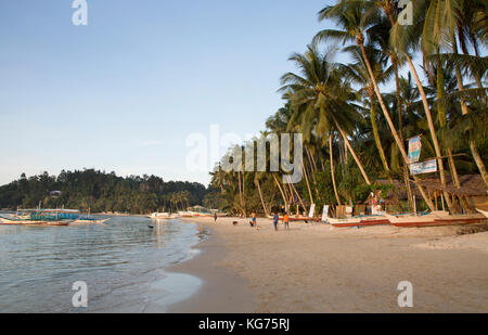 Porto Spiaggia barton, isola di Palawan Foto Stock