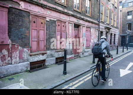 La facciata esterna del 4 Princelet Street, Spitalfields, LONDRA, E1, Regno Unito Foto Stock