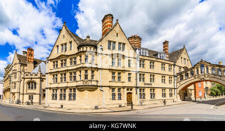 Hertford College con il suo ponte noto come il Ponte dei Sospiri, Foto Stock