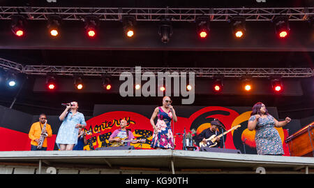 Sharisse norman e candise miller cantare per il backup di Dee Dee Bridgewater e la sua nuova band memphis - monterey jazz festival, California Foto Stock