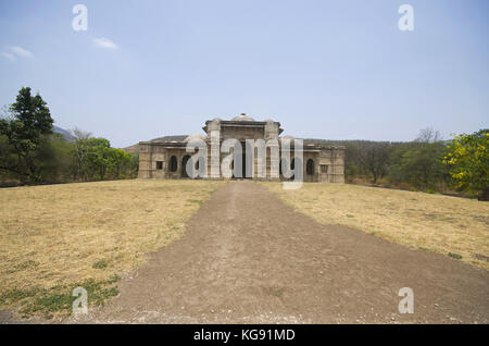 Vista esterna di Nagina Masjid (Moschea), costruito con pietra bianca pura, Champaner protetto dall'UNESCO - Parco Archeologico Pavagadh, Gujarat, India Foto Stock