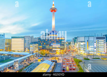 Vista notturna di kyoto, Giappone Foto Stock