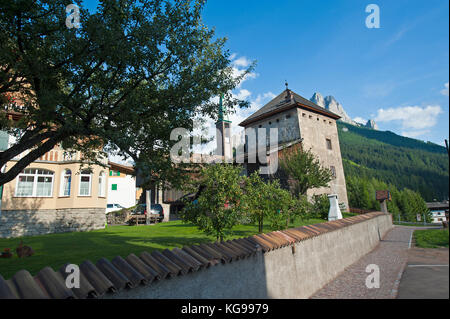 Pozza di Fassa, Alto Adige, Castello Foto Stock