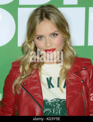 Los Angeles, California, Stati Uniti. 5 Nov 2017. GRACIE DZIENNY partecipa alla prima di Los Angeles di "Daddy's Home 2" al Regency Village Theatre. Credit: Billy Bendnight/ZUMA Wire/Alamy Live News Foto Stock