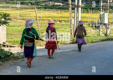 Dong van (ha giang) vietnam - abbigliamento donna Foto Stock