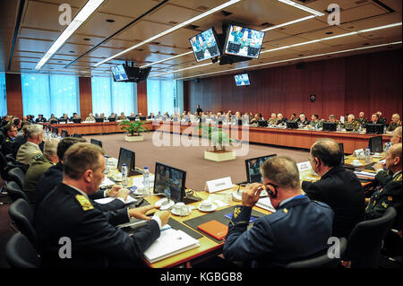 Bruxelles, BXL, Belgio. 6 nov, 2017. Vista generale prima della riunione dell Unione europea chef della difesa a livello europeo la sede del consiglio a Bruxelles, in Belgio il 06.11.2017 da wiktor dabkowski credito: wiktor dabkowski/zuma filo/alamy live news Foto Stock