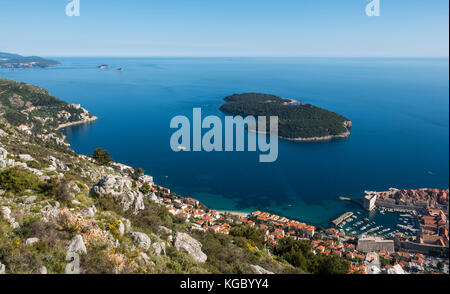 L isolotto alberato e la riserva naturale di Lokrum al largo di Dubrovnik, Croazia, Europa Foto Stock