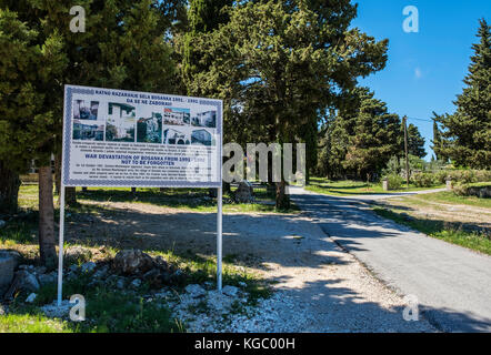 Il villaggio di bosanka sul monte Srd, vicino a Dubrovnik, Croazia, Europa Foto Stock