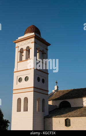 Corsica: la ex seicentesco convento di Santa Maria della natività in botticella, prima occupata dai cappuccini e oggi trasformato in municipio Foto Stock