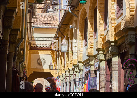 Il Alcaicería, il Bazaar e il mercato dell'arte, Granada, Andalusia, Spagna Foto Stock