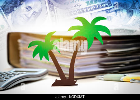 Carta Palm tree, file cartella e le fatture del dollaro, paradise papers Foto Stock