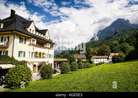 L'Hotel Muller si trova alla base di Neuschwanstein, Hohenschwangau, Germania. Foto Stock