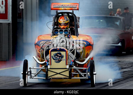 Ron speranza - Rat Trap AA alterata carburante burnout a Santa Pod Raceway Foto Stock