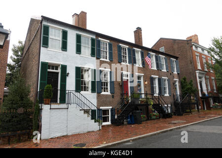 Fila di case storiche su S Lee St Alexandria, Virginia, Stati Uniti. Foto Stock