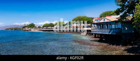 Lahaina è di fronte al mare, situato a maui west shore, è costeggiata da negozi, ristoranti e bellissima vista di entrambi lanai e molokai isole. lahina era Foto Stock