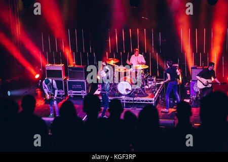 Leeds, Regno Unito. 05 nov, 2017. Il piccione detective a o2 academy, Leeds, uk credit: Daniel easton/alamy live news Foto Stock