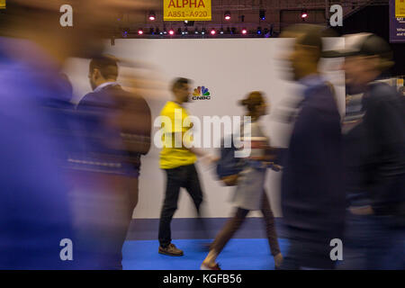 Lisbona, Portogallo. 07 nov, 2017. cnbc parete nel vertice di web 2017, a Lisbona, Portogallo credito: Alexandre de Sousa/alamy live news Foto Stock