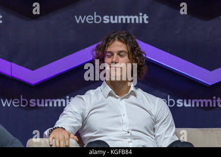 Lisbona, Portogallo. 07 novembre 2017. Portiere per Sport Lisboa e Benfica, Mile Svilar nel Web Summit 2017, a Lisbona, Portogallo Credit: Alexandre de Sousa/Alamy Live News Foto Stock