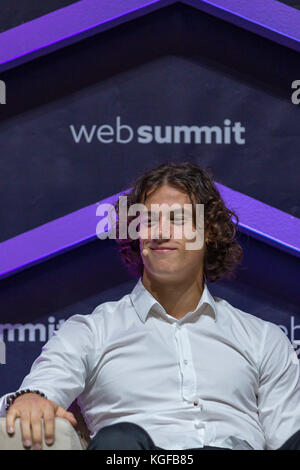 Lisbona, Portogallo. 07 novembre 2017. Portiere per Sport Lisboa e Benfica, Mile Svilar nel Web Summit 2017, a Lisbona, Portogallo Credit: Alexandre de Sousa/Alamy Live News Foto Stock