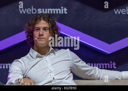 Lisbona, Portogallo. 07 novembre 2017. Portiere per Sport Lisboa e Benfica, Mile Svilar nel Web Summit 2017, a Lisbona, Portogallo Credit: Alexandre de Sousa/Alamy Live News Foto Stock