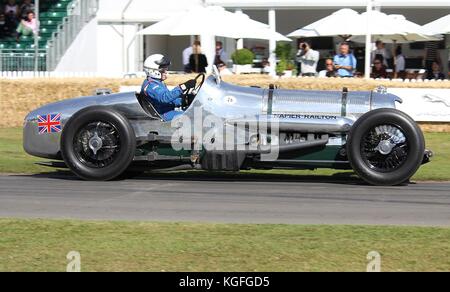 1933 napier-railton speciale, che ha rotto il 47 record mondiali di velocità. di proprietà di Brooklands Museum e qui a Goodwood Festival della velocità 2015 Foto Stock