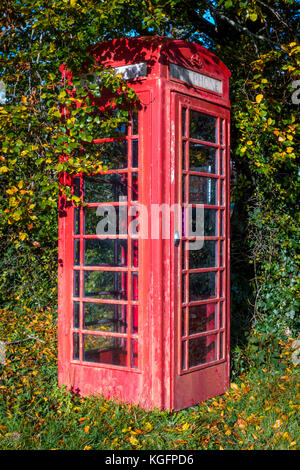 British iconico, rosso telefono pubblico chiosco Foto Stock