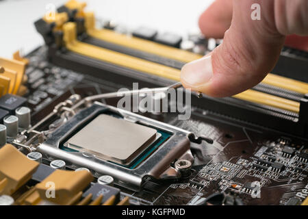 Tappo tecnico nel microprocessore CPU per socket della scheda madre Foto Stock
