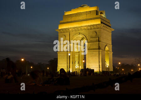 L'India Gate, (originariamente chiamato All India Memoriale di guerra), è un memoriale di guerra si trova a cavallo della Rajpath, Nuova Dehlhi, India Foto Stock