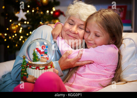 Mia nonna sa sempre come console di me Foto Stock