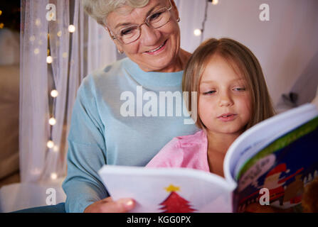 Mia nonna come insegnamento per il controllo ortografico Foto Stock
