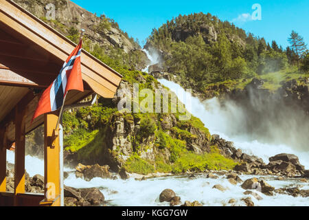 Twin Latefossen cascata in Odda Norvegia Foto Stock