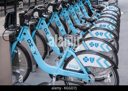CHICAGO - 18 SETTEMBRE: Stazione Divino Bike condivisa nel centro di Chicago, Illinois Foto Stock