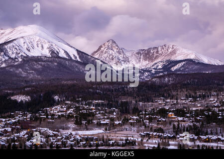 Una splendida vista del Colorado di gamma gore all'inizio dell'inverno. Foto Stock