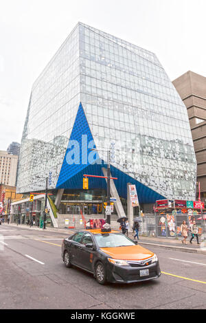 Toronto, Canada - 11 OTT 2017: la Ryerson University student learning center edificio in centro a Toronto in Canada Foto Stock