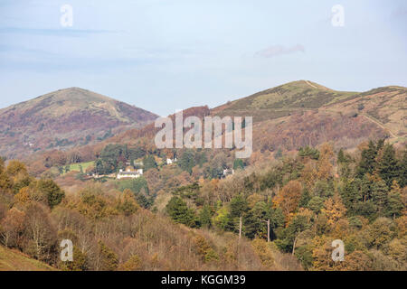 Autunno su Malvern Hills guardando a nord dalla British Camp, Herefordshire, England Regno Unito Foto Stock